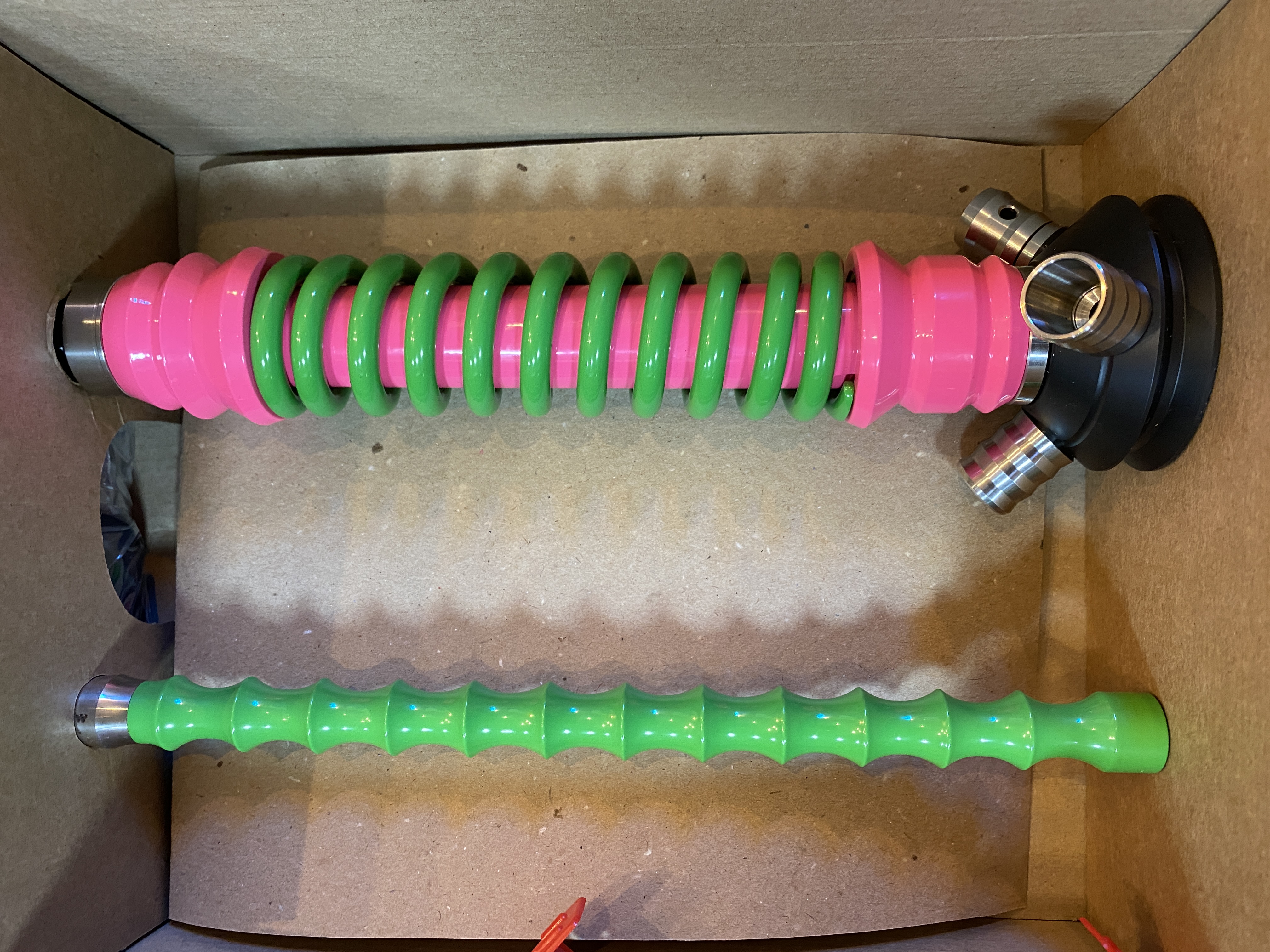 Кальян - Mamay - Coilovers Mini - ( Розовая шахта - Зеленая спираль  )