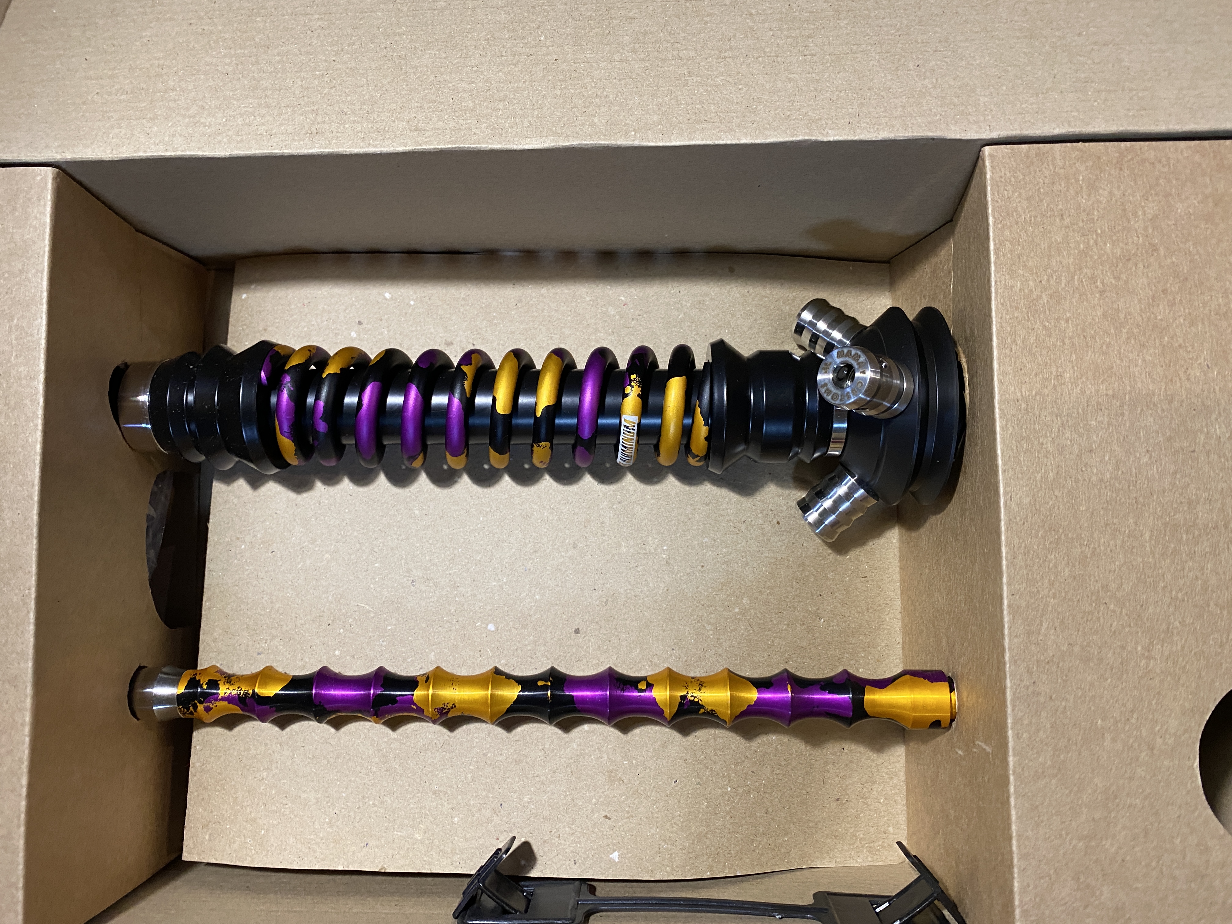 Кальян - Mamay - Coilovers Mini - ( Черная шахта - Фиолет Золото Черный Спираль Анодирование )