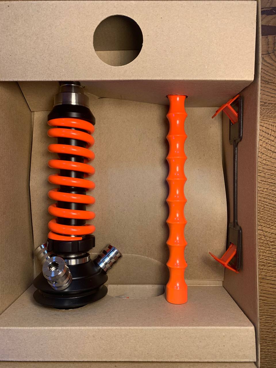 Кальян - Mamay - Coilovers Micro - ( Черная шахта - оранжевая флуоресцентная спираль )