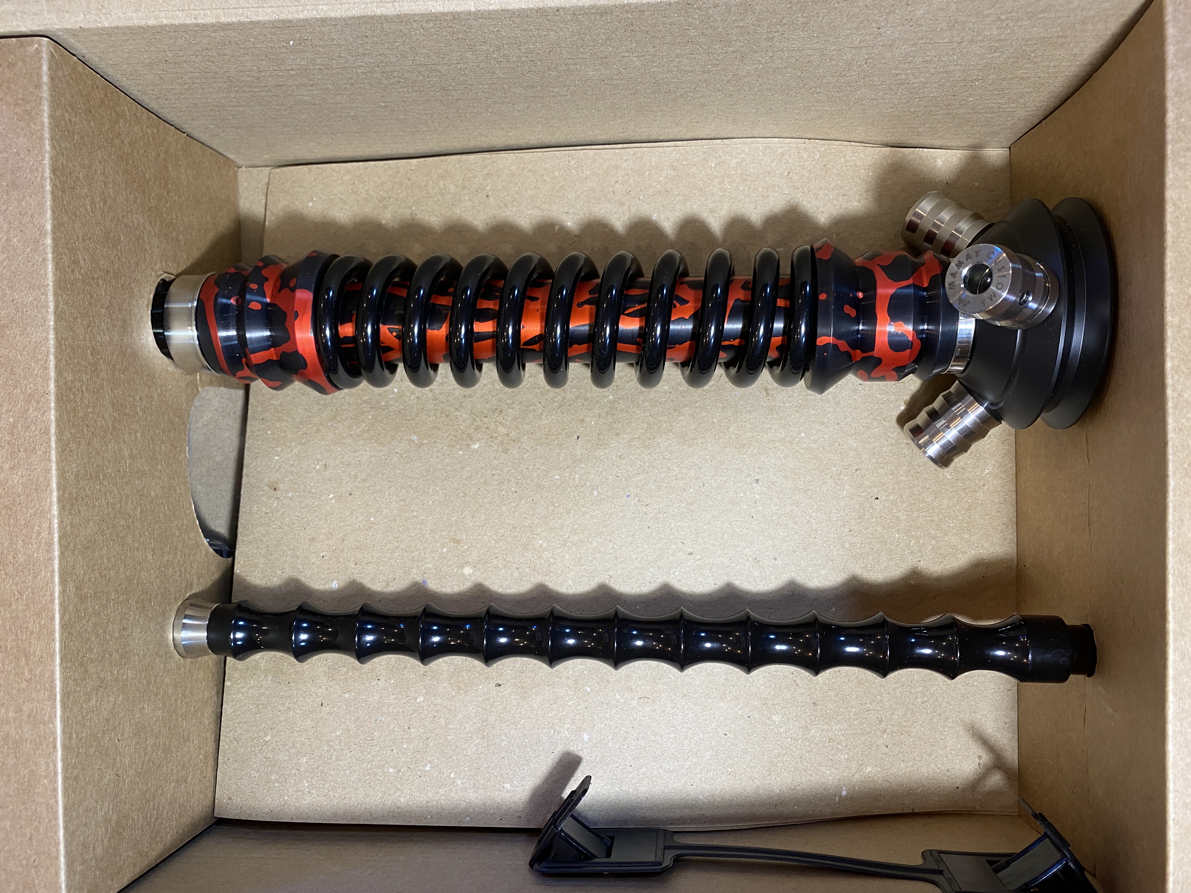 Кальян - Mamay - Coilovers Mini - ( Черно - Красная шахта Анодирование - Черный Спираль )