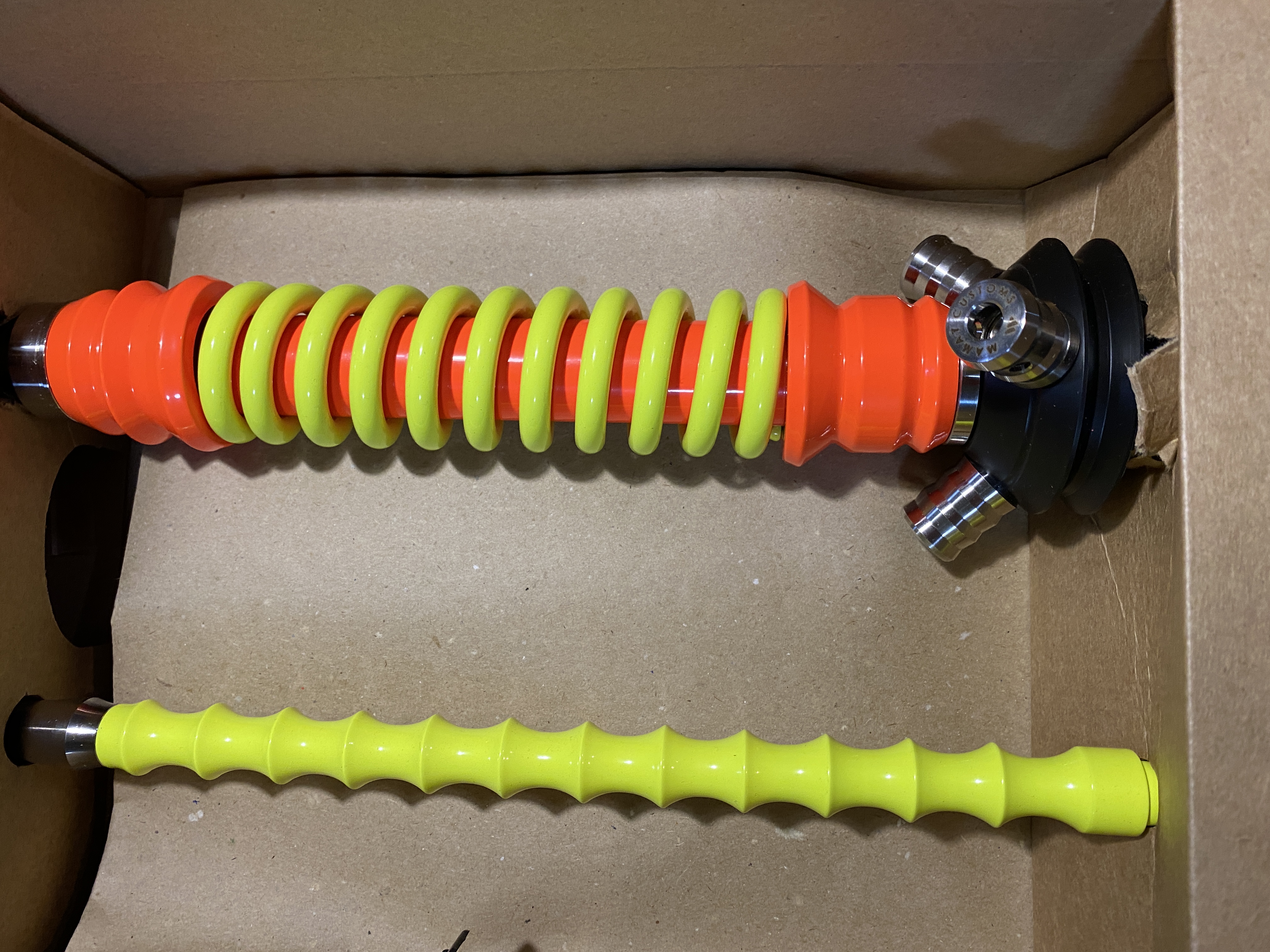 Кальян - Mamay - Coilovers Mini - ( Оранжевый флюрисцент  - Желтый флюрисцент )