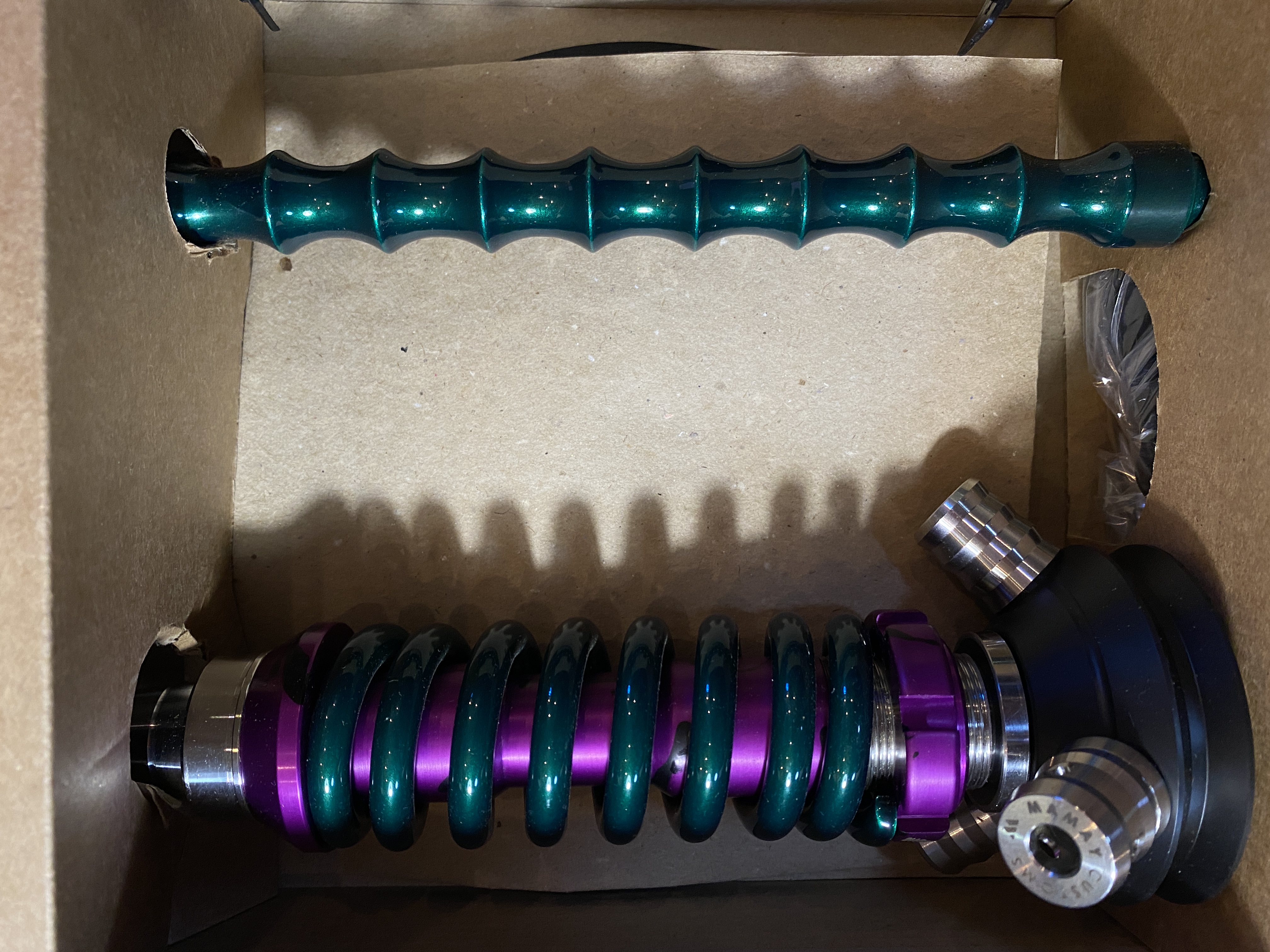 Кальян - Mamay - Coilovers Micro Анодирование - ( Фиолет шахта - зеленая спираль )