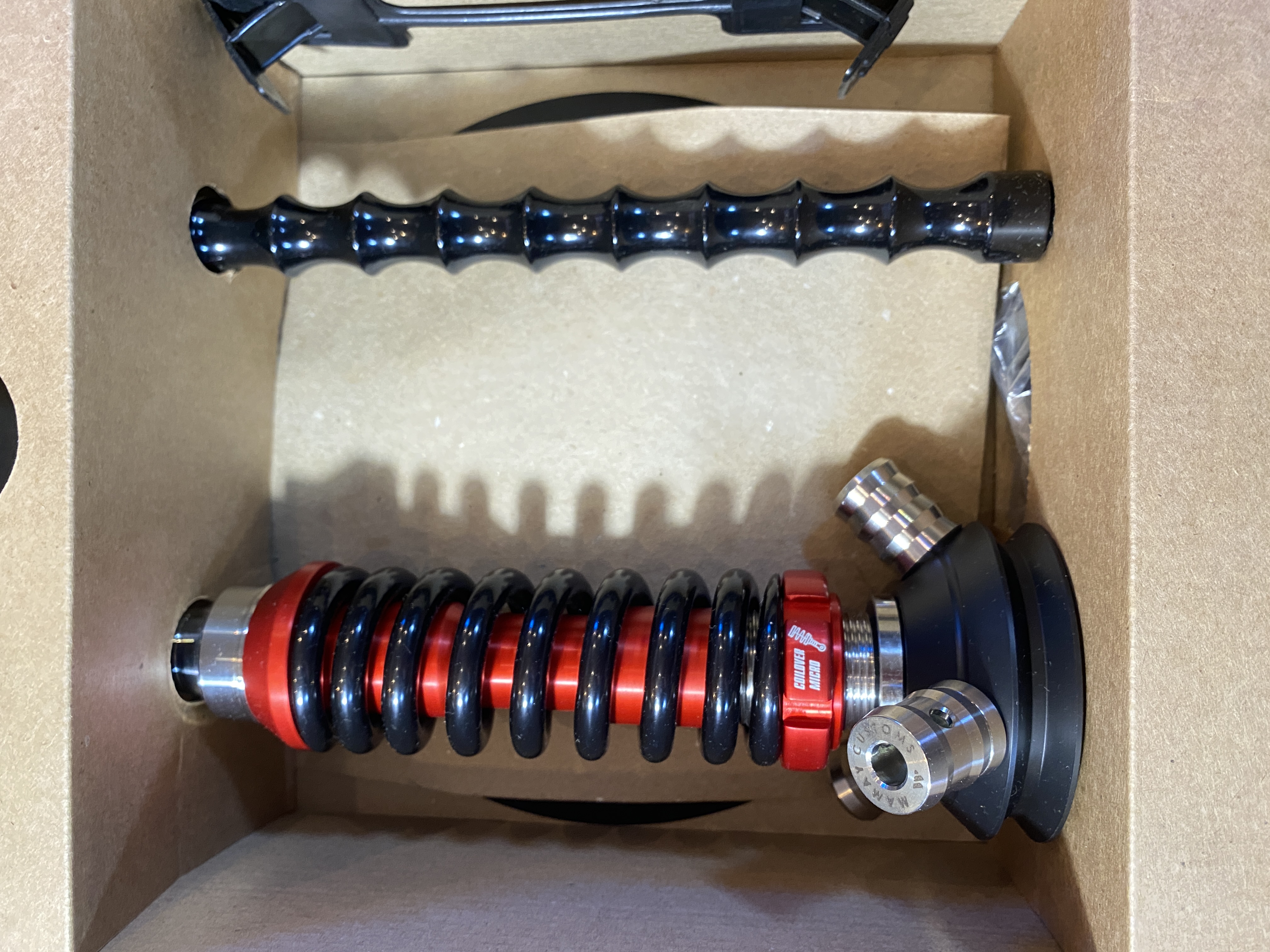 Кальян - Mamay - Coilovers Micro - ( Красный шахта - черная спираль )