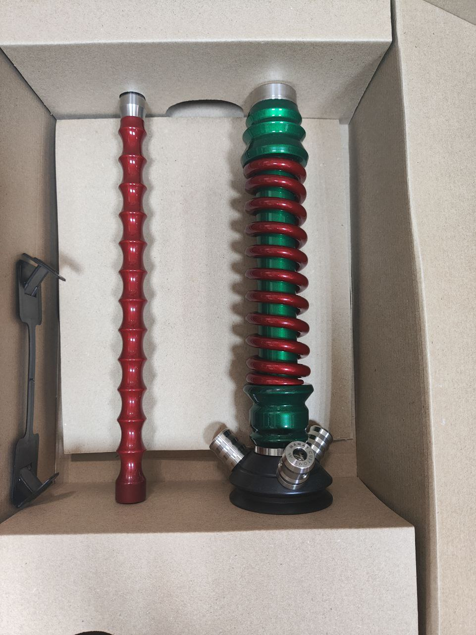 Кальян - Mamay - Coilovers Mini - ( Зеленый лак шахта - красный лак спираль )