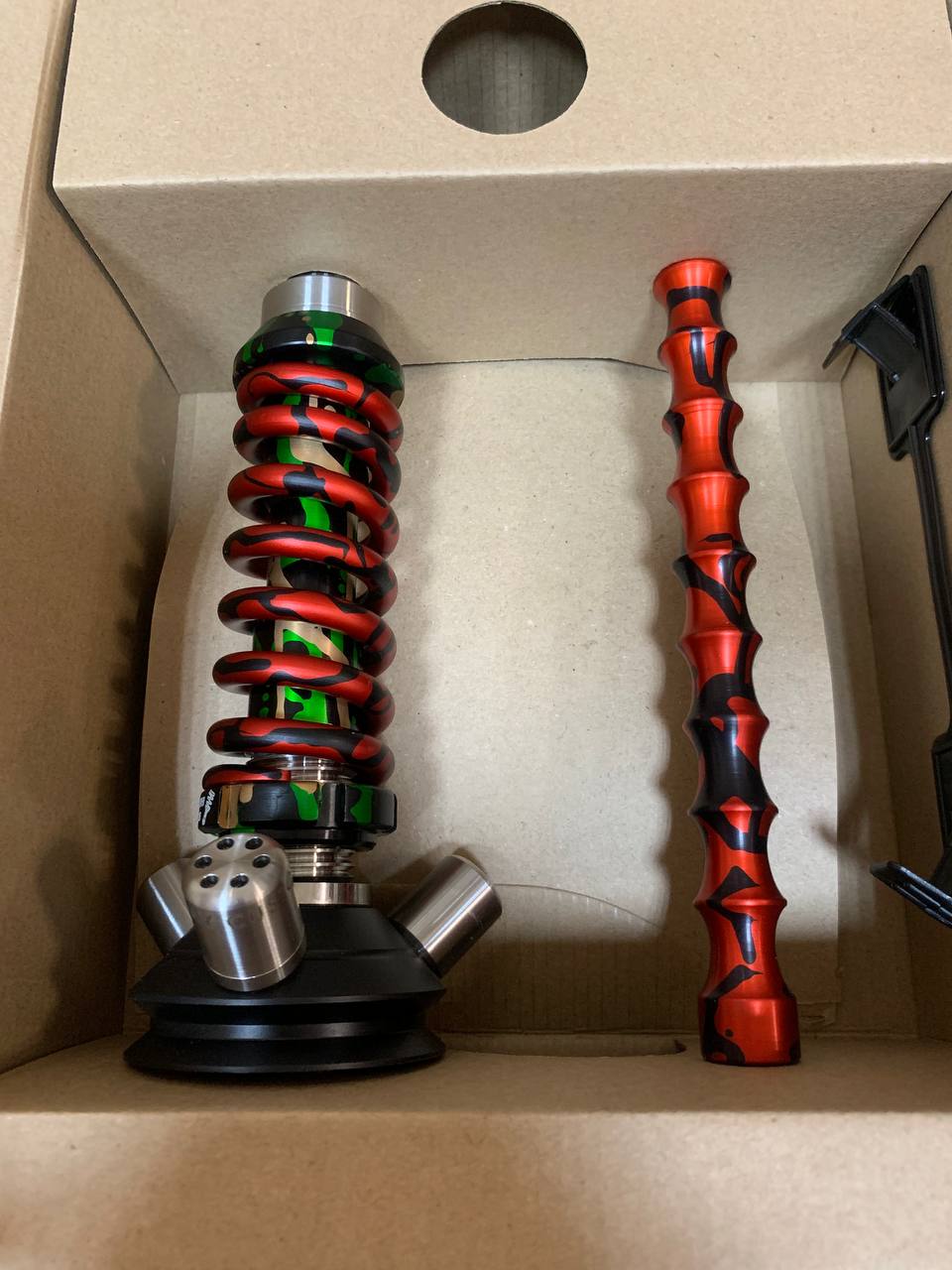 Кальян - Mamay - Coilovers Micro ANOD - ( ЧерноЗеленый Сплеш шахта - Красный Сплеш спираль )